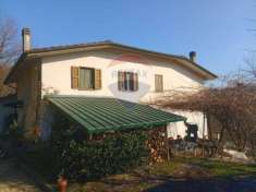Foto Casa indipendente in vendita a Barga