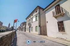 Foto Casa indipendente in vendita a Battaglia Terme - 12 locali 700mq