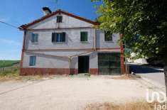 Foto Casa indipendente in vendita a Belvedere Ostrense