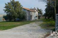 Foto Casa indipendente in vendita a Belvedere Ostrense
