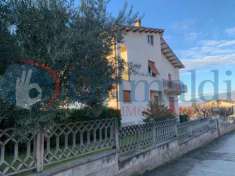 Foto Casa indipendente in vendita a Bevagna - 5 locali 550mq