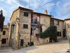 Foto Casa indipendente in vendita a Bevagna