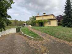Foto Casa indipendente in vendita a Borgo Val Di Taro - 10 locali 675mq