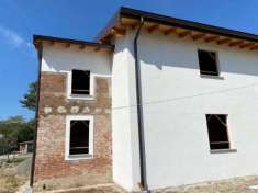 Foto Casa indipendente in vendita a Borgonovo Val Tidone - 4 locali 160mq