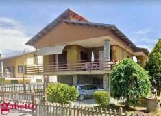 Foto Casa indipendente in vendita a Bra