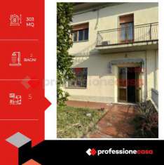 Foto Casa indipendente in vendita a Campi Bisenzio