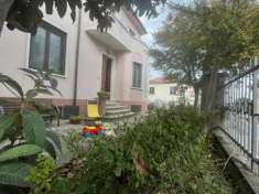 Foto Casa indipendente in vendita a Canneto Pavese - 5 locali 170mq