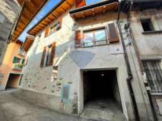 Foto Casa indipendente in vendita a Cannobio - 8 locali 300mq