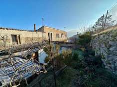 Foto Casa indipendente in vendita a Capestrano