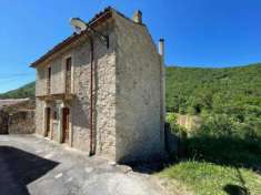 Foto Casa indipendente in vendita a Caporciano - 5 locali 140mq