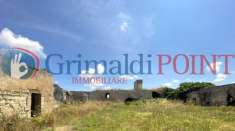 Foto Casa indipendente in vendita a Carpignano Salentino