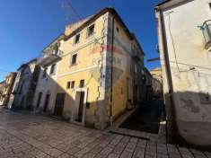 Foto Casa indipendente in vendita a Casalduni - 5 locali 220mq
