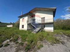 Foto Casa indipendente in vendita a Casalduni
