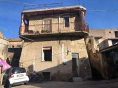 Foto Casa indipendente in vendita a Caserta - 5 locali 180mq