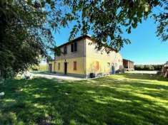 Foto Casa indipendente in vendita a Castel Bolognese - 7 locali 308mq