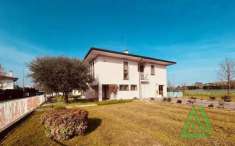Foto Casa indipendente in vendita a Castelfranco Veneto