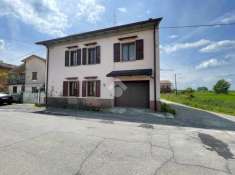 Foto Casa indipendente in vendita a Castelnovo Di Sotto