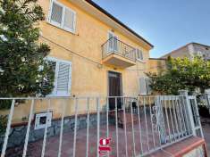 Foto Casa indipendente in vendita a Castelnuovo Cilento