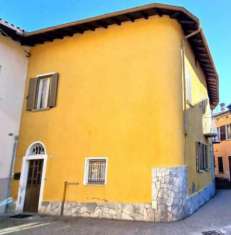 Foto Casa indipendente in vendita a Castelveccana - 1 locale 179mq