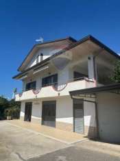 Foto Casa indipendente in vendita a Castelvenere