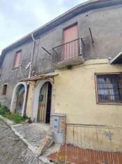 Foto Casa indipendente in vendita a Castelvetere Sul Calore