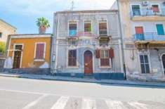 Foto Casa indipendente in vendita a Catania - 7 locali 280mq
