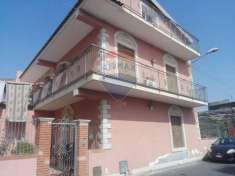 Foto Casa indipendente in vendita a Catania