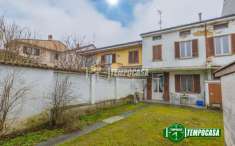 Foto Casa indipendente in vendita a Cava Manara