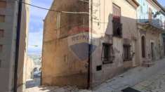 Foto Casa indipendente in vendita a Chiaramonte Gulfi - 4 locali 90mq