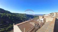 Foto Casa indipendente in vendita a Chiaramonte Gulfi - 5 locali 120mq