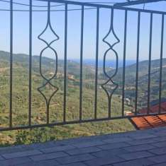 Foto Casa indipendente in vendita a Chiusanico