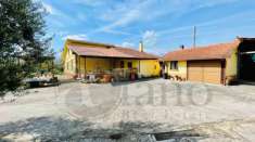 Foto Casa indipendente in vendita a Colfelice