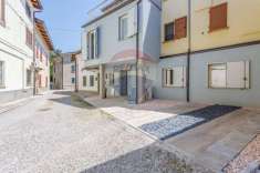 Foto Casa indipendente in vendita a Collecchio