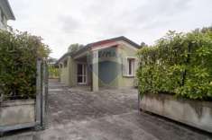 Foto Casa indipendente in vendita a Collecchio