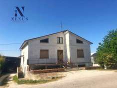 Foto Casa indipendente in vendita a Colli al Metauro