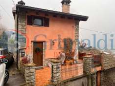 Foto Casa indipendente in vendita a Colli Verdi