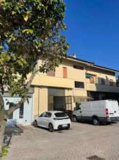 Foto Casa indipendente in vendita a Concorezzo - 8 locali 655mq