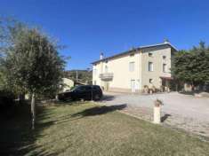 Foto Casa indipendente in vendita a Cortona - 8 locali 464mq