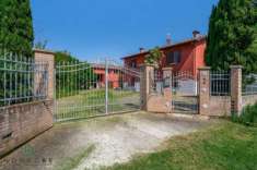 Foto Casa indipendente in vendita a Crevalcore - 7 locali 515mq