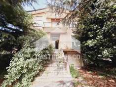 Foto Casa indipendente in Vendita a Desenzano del Garda VIA DOLARICI