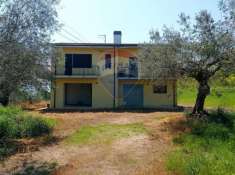 Foto Casa indipendente in vendita a Elice