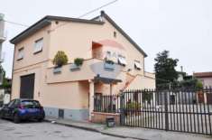 Foto Casa indipendente in vendita a Empoli - 5 locali 364mq