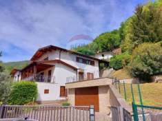Foto Casa indipendente in vendita a Endine Gaiano