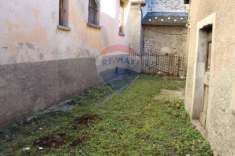 Foto Casa indipendente in vendita a Esino Lario