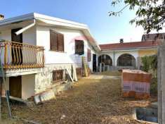Foto Casa indipendente in vendita a Fagnano Olona - 3 locali 145mq