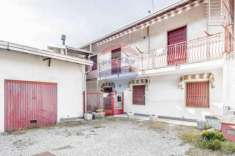 Foto Casa indipendente in vendita a Fagnano Olona - 4 locali 150mq