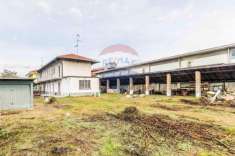 Foto Casa indipendente in vendita a Fagnano Olona