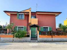 Foto Casa indipendente in vendita a Fano
