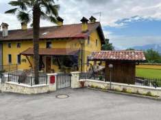 Foto Casa indipendente in vendita a Feltre - 14 locali 410mq