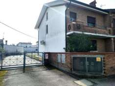 Foto Casa indipendente in vendita a Ferrara - 7 locali 140mq